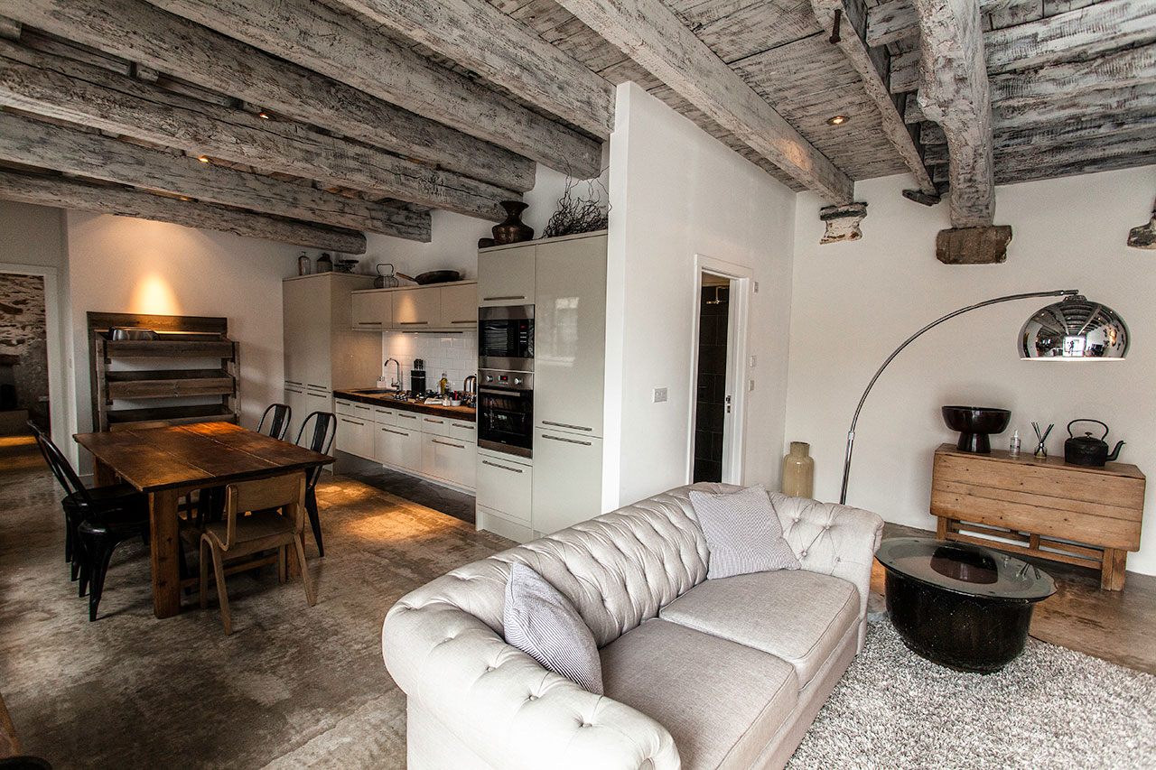 Luxury Holiday Home Living area and Kitchen