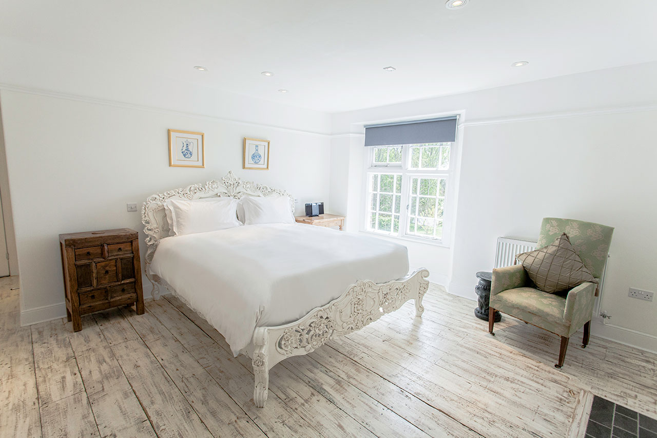 Manor Bedroom 1 Shower